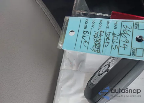 2025 Ford Maverick Lariat z USA, uszkodzony, nr VIN 3FTTW8SA0SRB64772